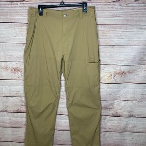 Columbia Men’s Khaki Pants